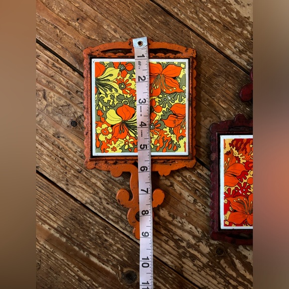 Vintage Mugsroyale Cast Iron Tile Trivet Pot Holder Japan Orange Red RetroFloral - Picture 9 of 9
